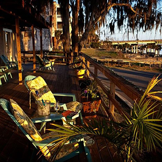 Darien Waterfront Inn